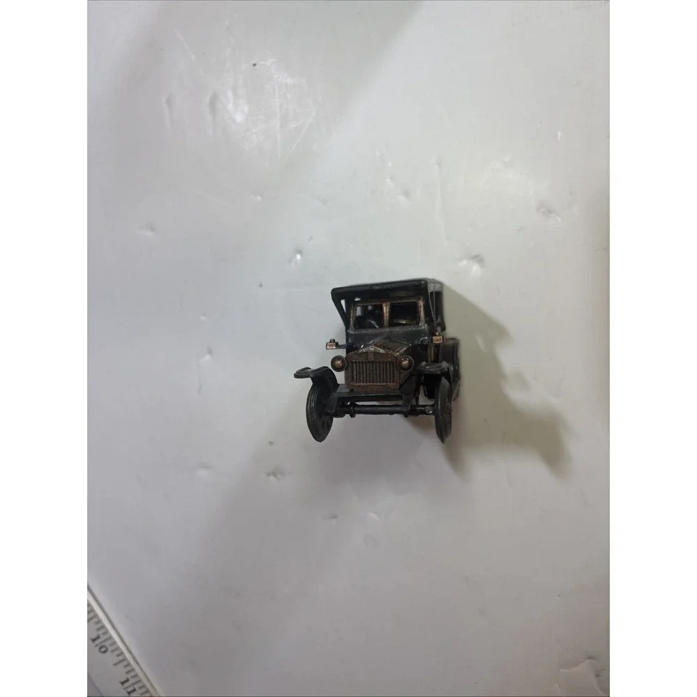 Vintage Collectable Die-Cast Miniature Antique Car Bronze Pencil Sharpener #1905